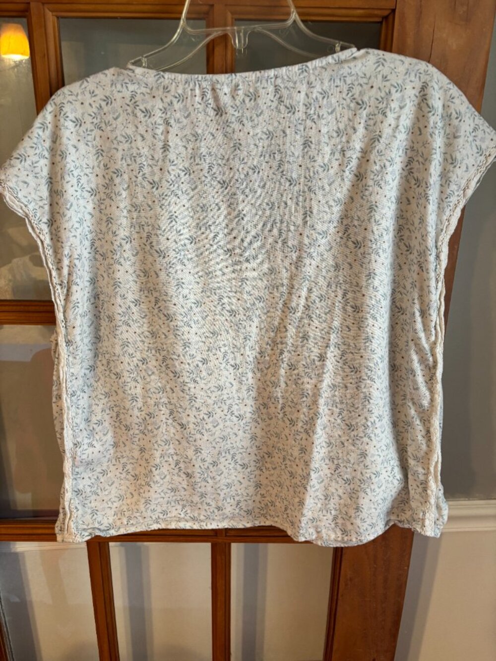 Lucky Brand Women's Lace Trimmed V-Neck Top SZ: XL - Picture 7 of 13